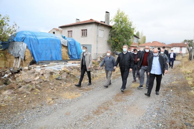 Başkan Palancıoğlu, Sarımsaklı’da ihtiyaçları yerinde tespit etti