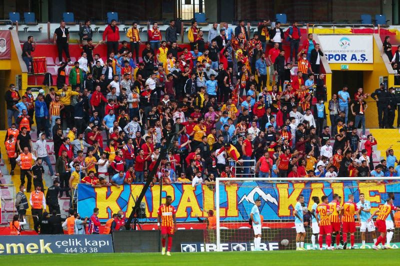 Kayserispor - Trabzonspor maçını 4 bin 289 taraftar izledi
