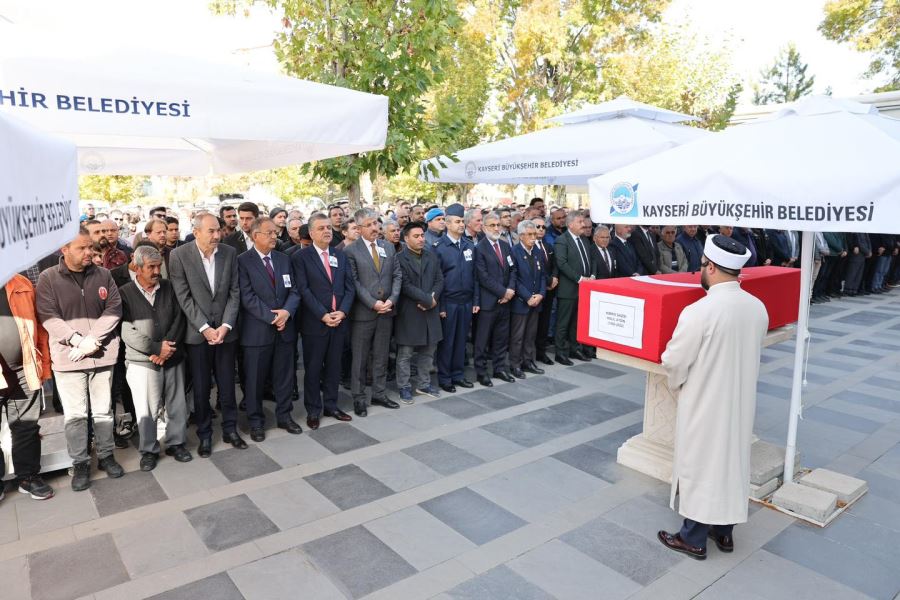 KIBRIS GAZİSİ HALİL AYDIN TOPRAĞA VERİLDİ