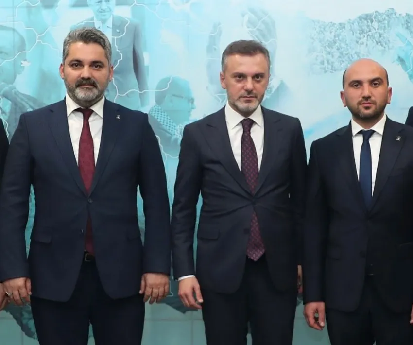 AK PARTİ MELİKGAZİ TAYYAR ŞAHİN’E EMANET