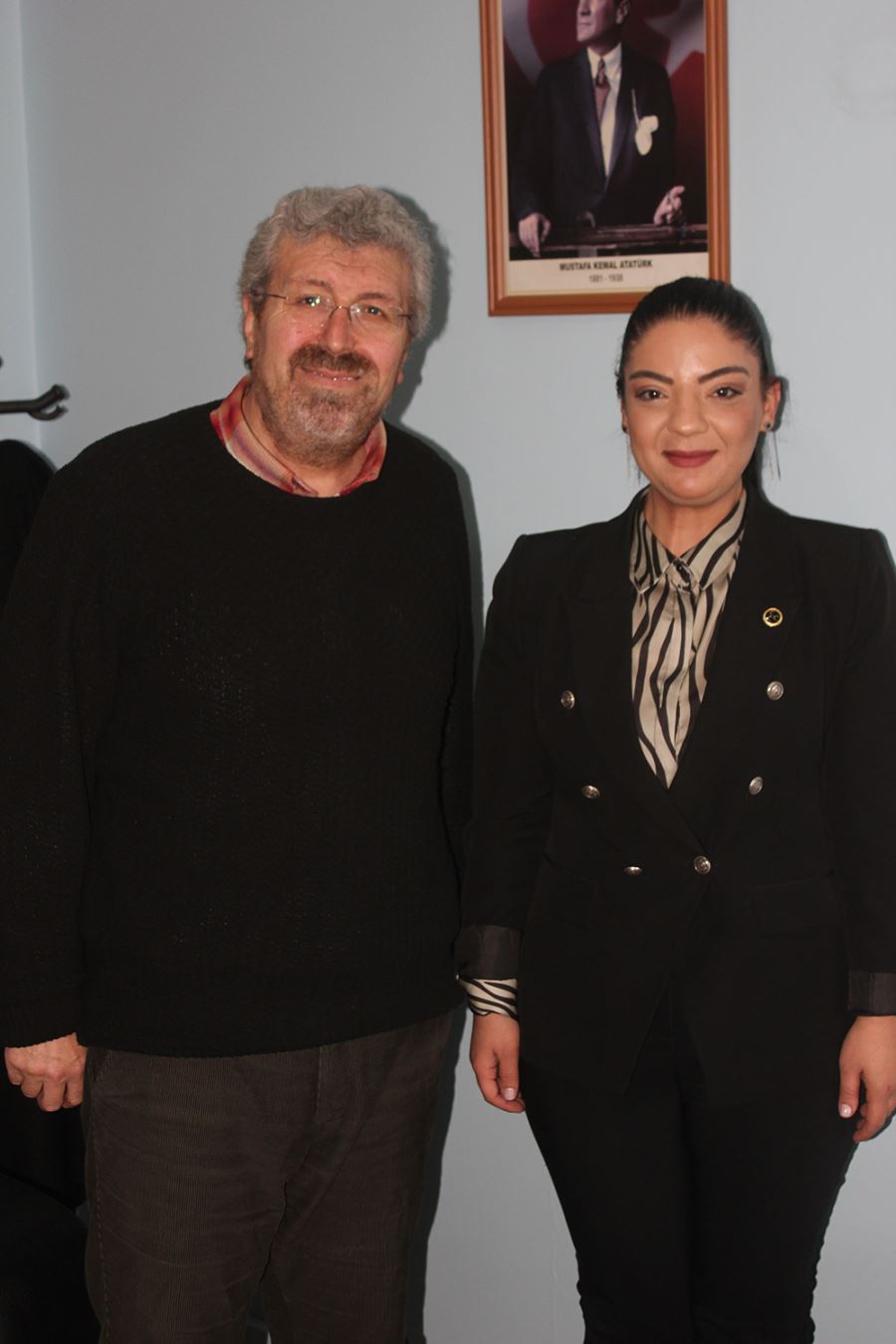 GÜL AKARSU GAZETEMİZİ ZİYARET ETTİ