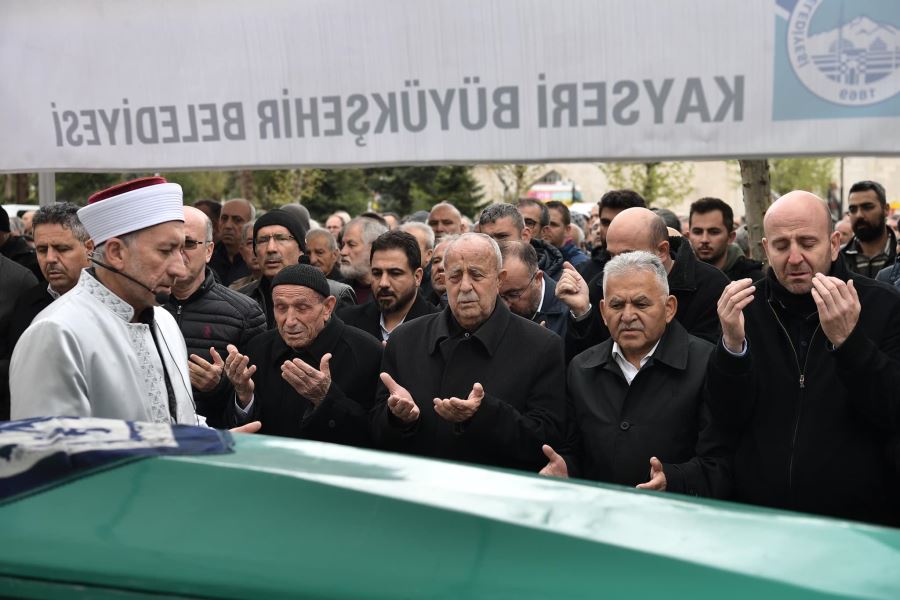 İŞ İNSANI KAMİL ÖZCAN’IN EŞİ HANİFE ÖZCAN VEFAT ETTİ