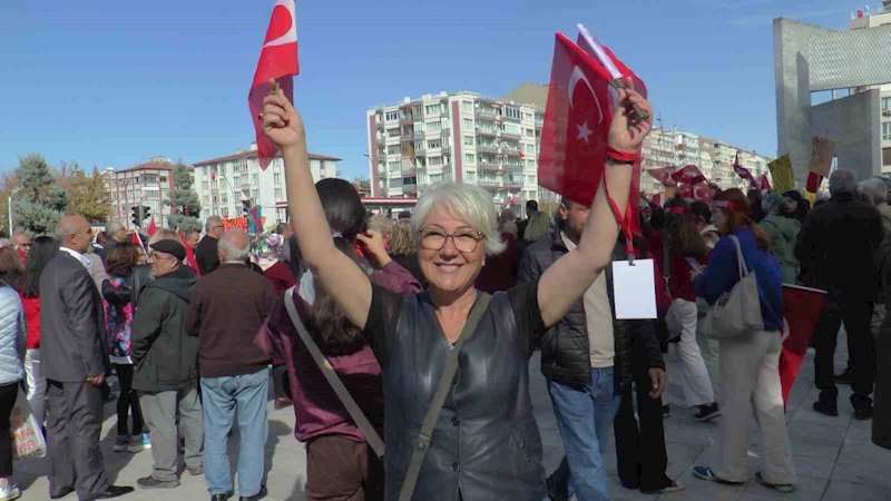 Vatandaşlardan ’Cumhuriyet Yürüyüşü’
