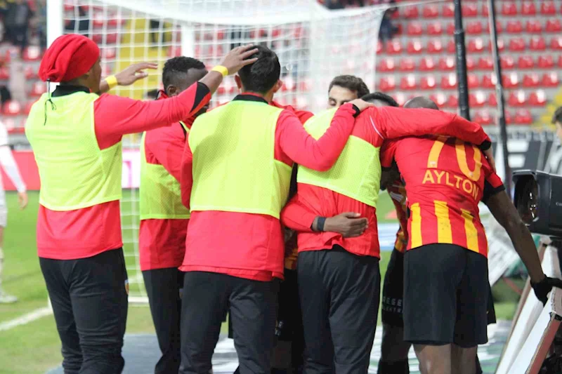 Trendyol Süper Lig: Kayserispor: 2 - Alanyaspor: 0 (Maç sonucu)
