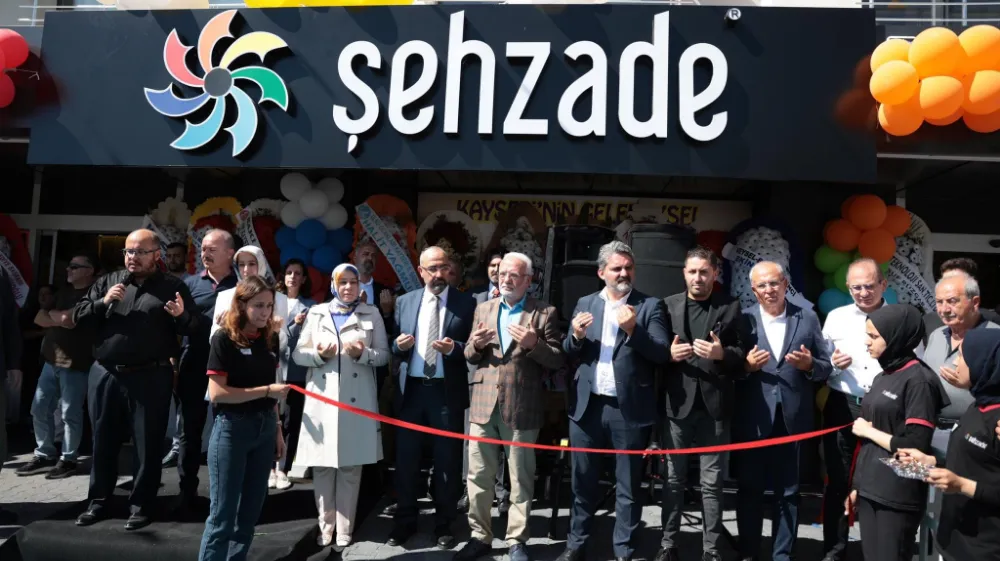 ŞEHZADE MARKET 51.ŞUBESİ OLAN ŞEHZADE PANAROMAYI AÇTI