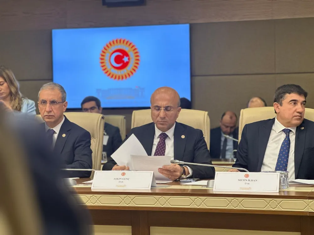 BASIN ÖZGÜRLÜĞÜNE ‘DİJİTAL SANSÜR’ RİSKİ TAŞIYOR