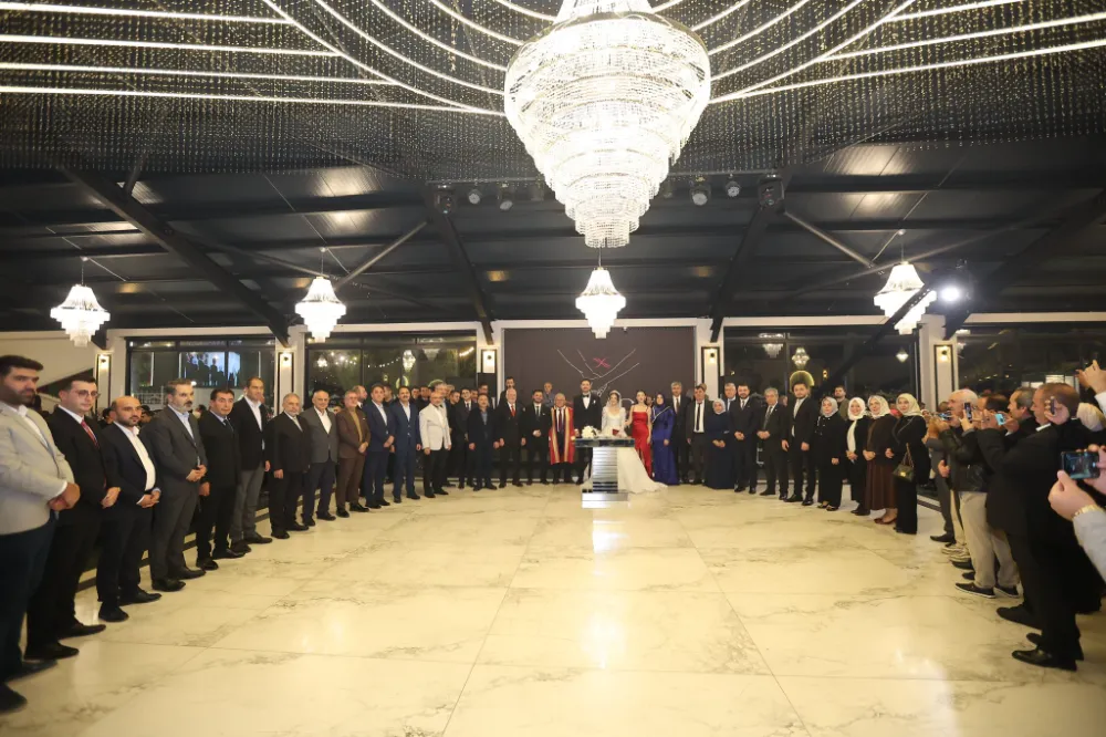 KOŞAR İLE KESKİNKILIÇ AİLELERİNİN EN MUTLU GÜNÜ