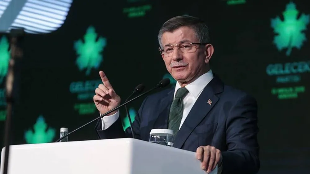 ERÜ, AHMET DAVUTOĞLU’NUN KONFERANSINI İPTAL ETTİ