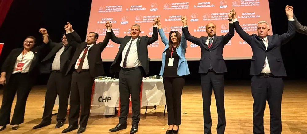 CHP’DE ÜMİT ÖZER DÖNEMİ