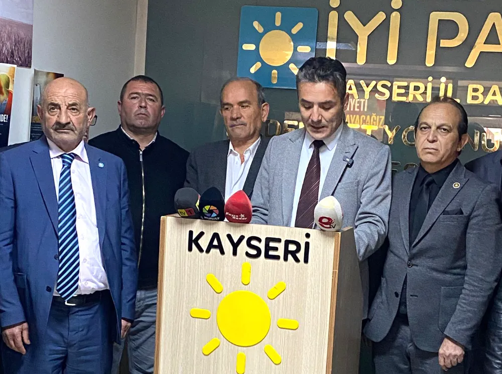ŞENER, 8 KASIM’DAKİ KONGREDE İL BAŞKANLIĞINA YENİDEN ADAYIM