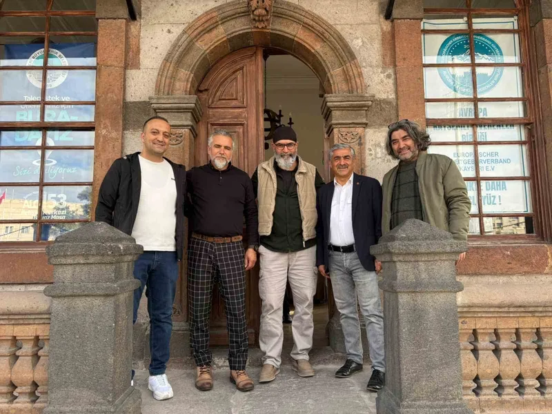 Gazeteci Kılıç: 