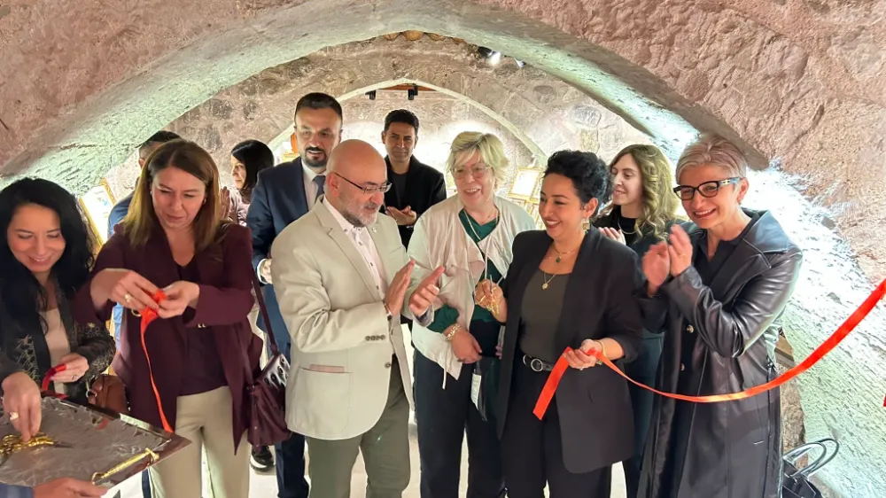 ERÜ GÜZEL SANATLARDAN ‘HAYALİMDEKİ DÜNYA’ SERGİSİ