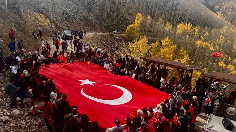 Cumhuriyet coşkusu Ortaseki’de doğayla buluştu
