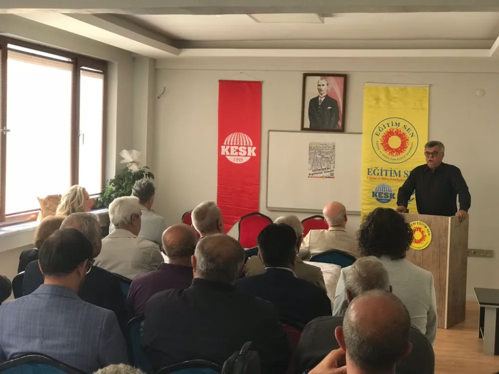 EĞİTİM SEN 5 EKİM DÜNYA ÖĞRETMENLER GÜNÜNÜ KUTLADI