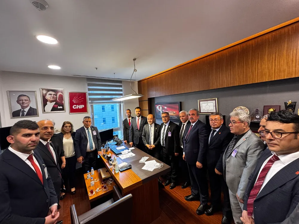 CHP’NİN 9 İLÇE BAŞKANI İLE 4 BELEDİYE BAŞKANI ANKARA’YA ÇIKARMA YAPTI