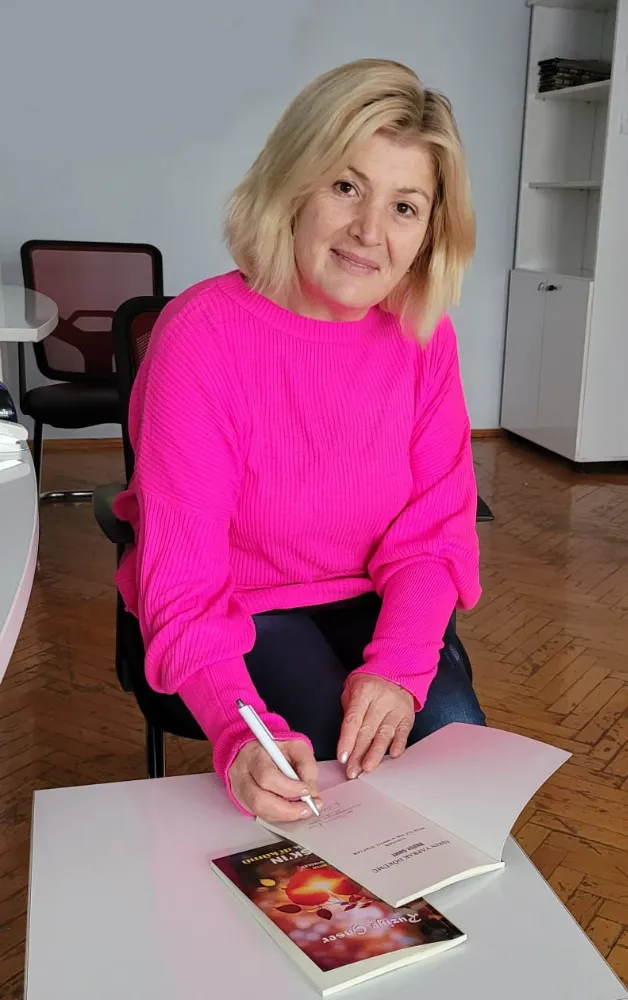 YAZAR GASER, İLK ÖYKÜ KİTABINI ÇIKARDI