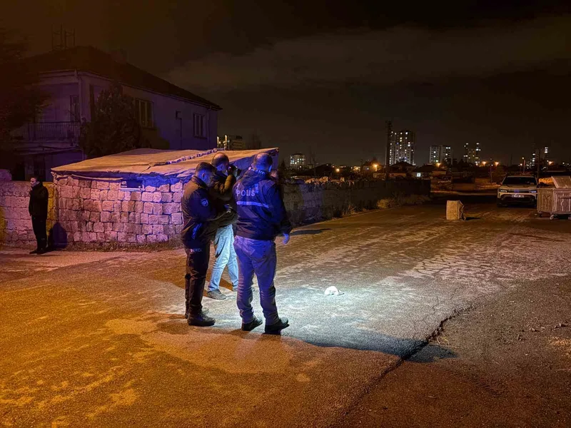 Kayseri’de bıçaklı kavga: 1 yaralı
