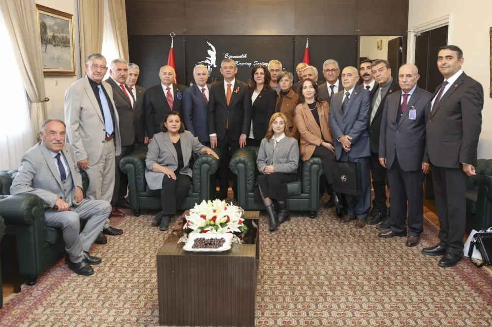 CHP’NİN KURULTAY DELEGELERİ ANKARA’YA ÇIKARMA YAPTI