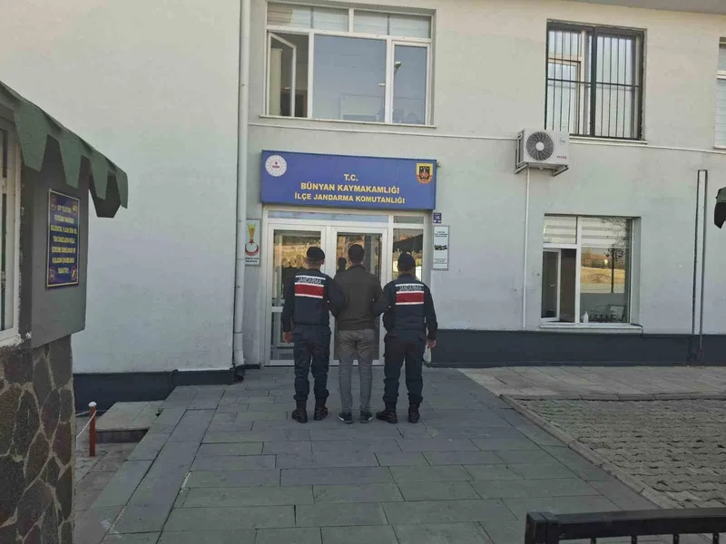 Aranması bulunan FETÖ üyesi yakalandı
