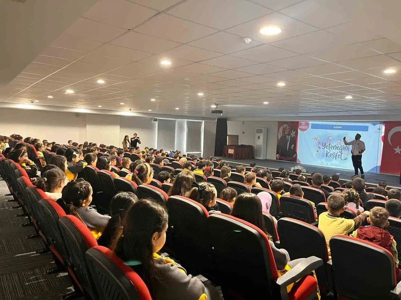 Okullarda tarama testi ve ölçümler öncesi bilgilendirme yapıldı
