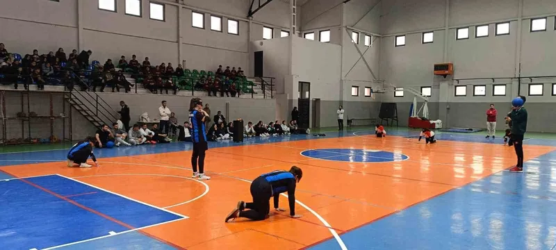 ERÜ’den görme engelli sporcular ile anlamlı etkinlik