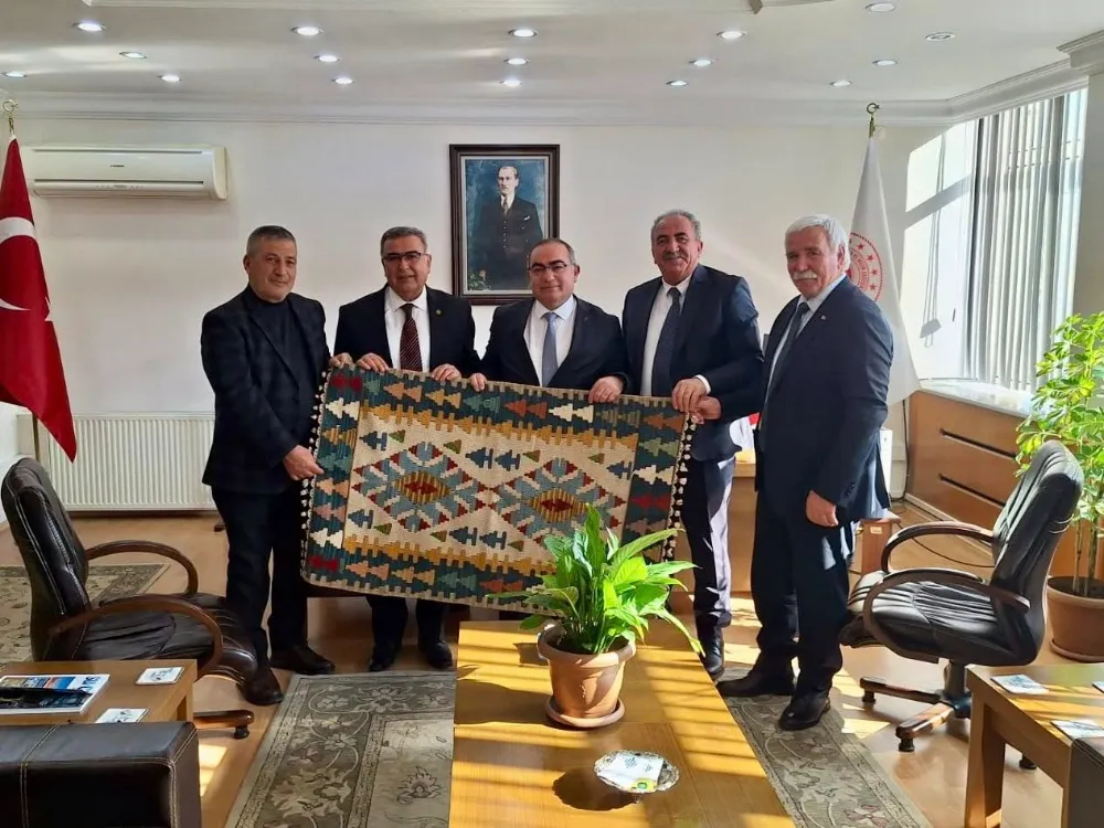 CHP’Lİ BAŞKANLARDAN İLLER BANKASI BÖLGE MÜDÜRÜNE ZİYARET