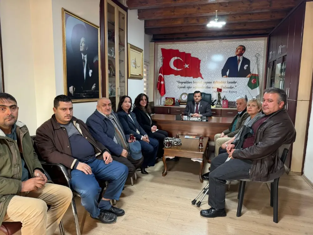 CHP’LİLERDEN ŞEHİTLER DERNEĞİNE ZİYARET