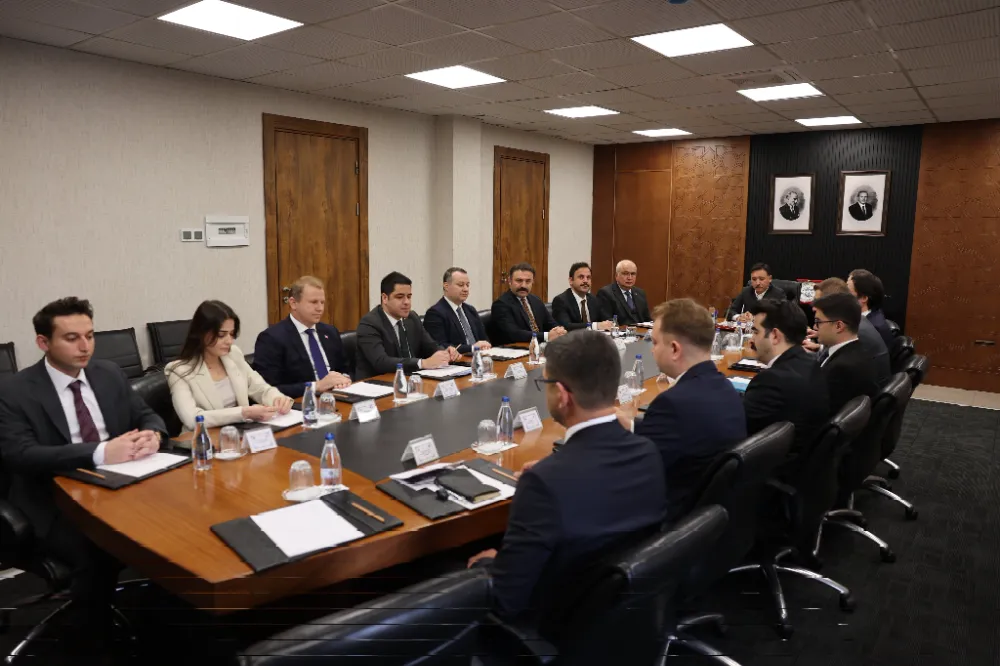 VALİ ÇİÇEK’TEN DEĞERLENDİRME TOPLANTILARI