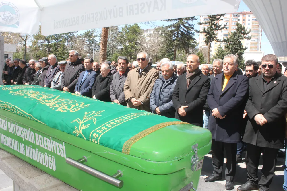FİKRİ KARKI TOPRAĞA VERİLDİ