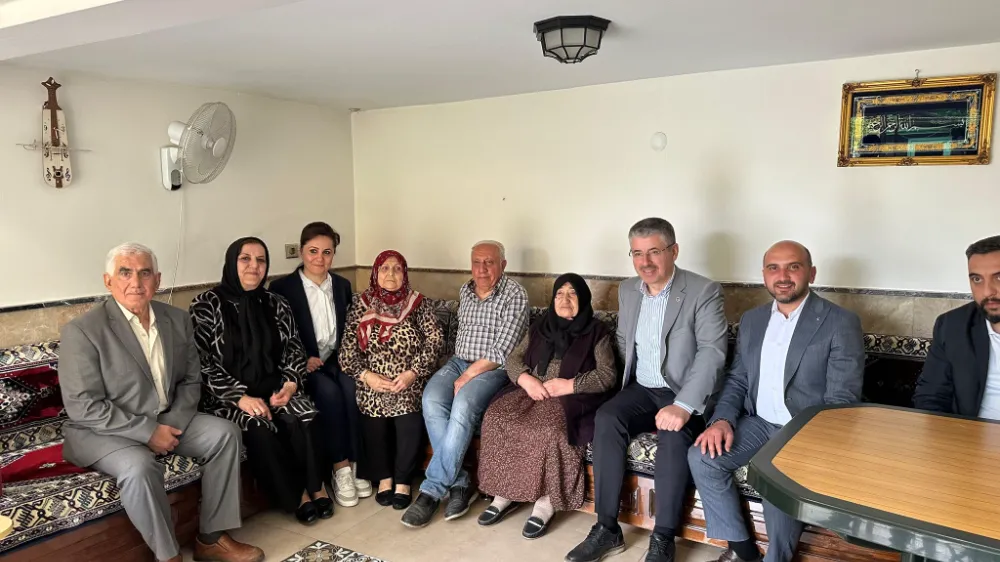 AK PARTİ’NİN EN YAŞLI ÜYESİ HATİCE DULDA