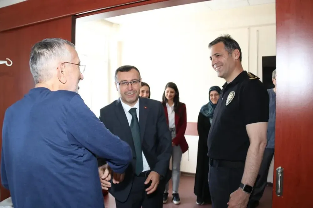 BAŞSAVCI VE EMNİYET MÜDÜRÜNDEN MEMİŞ’E GEÇMİŞ OLSUN ZİYARETİ