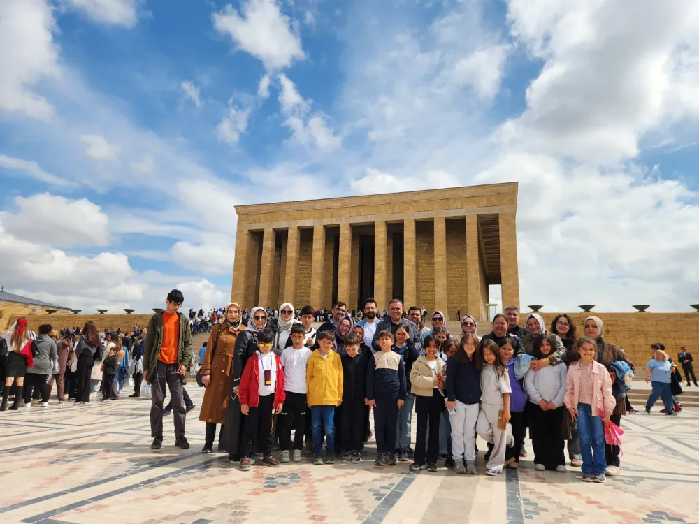 HAYRİYE DABANOĞLU İLK OKULU 3-D SINIFINDAN ANITKABİR ZİYARETİ…