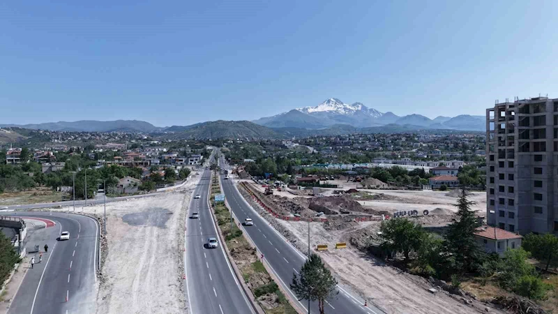 Büyükşehir, Kartal Katlı Kavşağı Projesi için alternatif güzergâh çalışmalarına başladı
