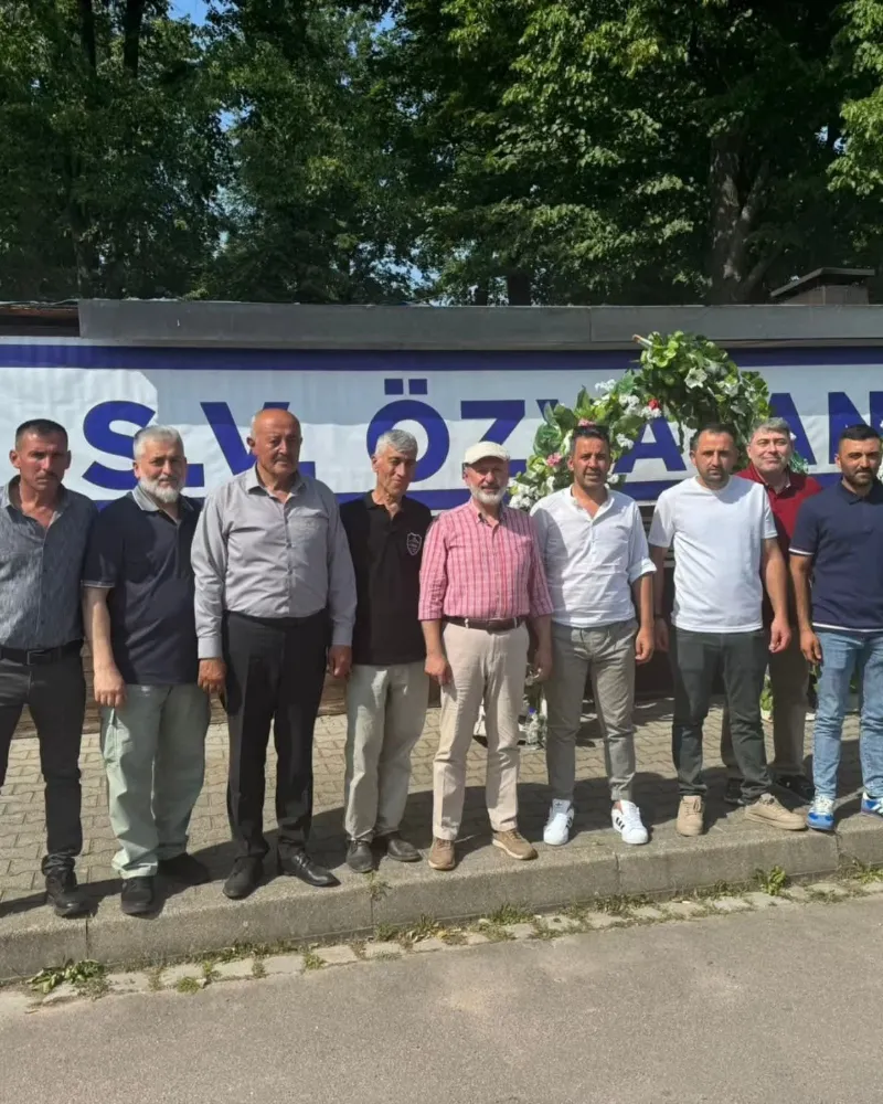 ÇOLAKBAYRAKTAR, ALMANYA