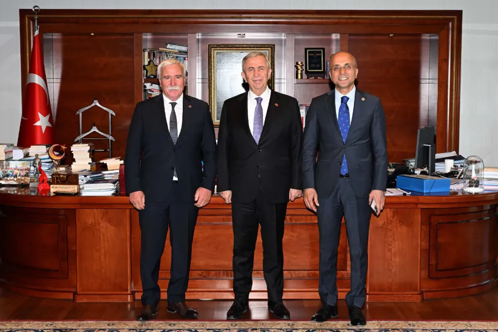 CHP’Lİ GENÇ VE DENİZ’DEN BAŞKAN YAVAŞ’A ZİYARET