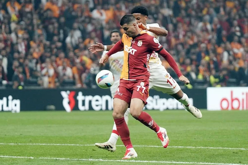 Kayserispor Süper Lig serüvenine devam edecek
