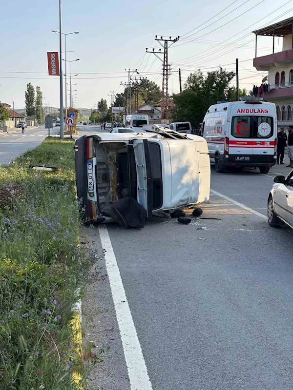 Otomobil takla attı: 3 yaralı
