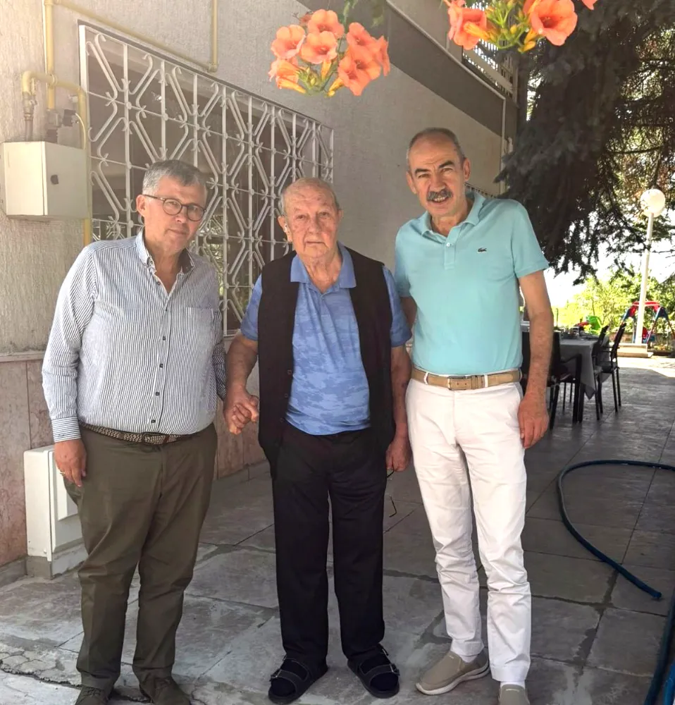 GÜLSOY’DAN ÖZHAMURKAR’A ZİYARET