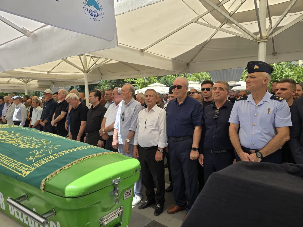CHP CAMİASININ ACL KAYBI