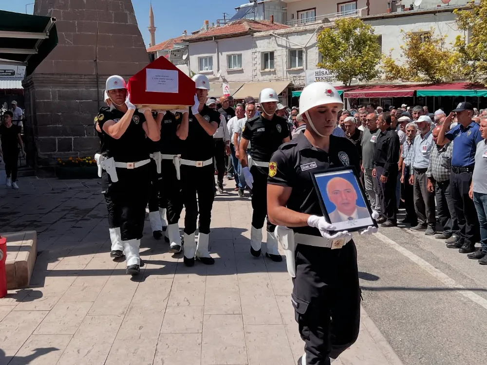 ESKİ EMNİYET MÜDÜRÜ ALİ ÇİLEK VEFAT ETTİ