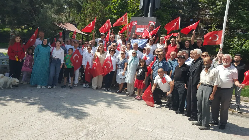 HİSARCIKLILAR 30 AĞUSTOS’U COŞKULU KUTLADI