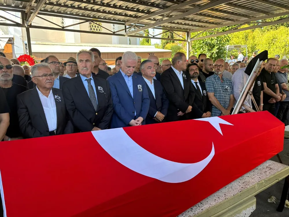 PROF. DR. METİN SÖZEN SON YOLCULUĞUNA UĞURLANDI