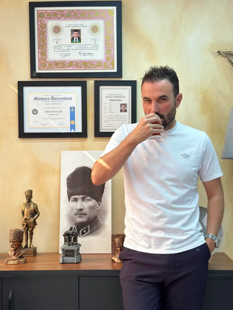 ÜNALMIŞ’TAN DİPLOMALI GÖNDERME