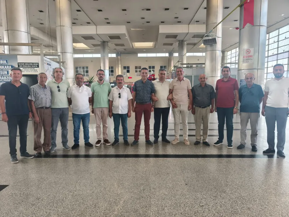 İYİ PARTİLİLER ŞEHİR TERMİNALİNDE DERT DİNLEDİ 